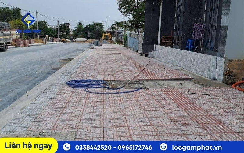 thi công vỉa hè đô thị bằng gạch terrazzo 