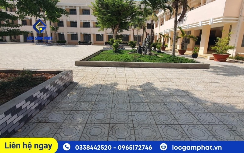 gạch terrazzo ứng dụng cho khuôn viên trường học, công viên