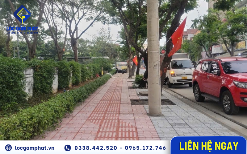 Tải trọng thực tế của xe cộ đi lại ảnh hưởng rất lớn đến tuổi thọ gạch terrazzo